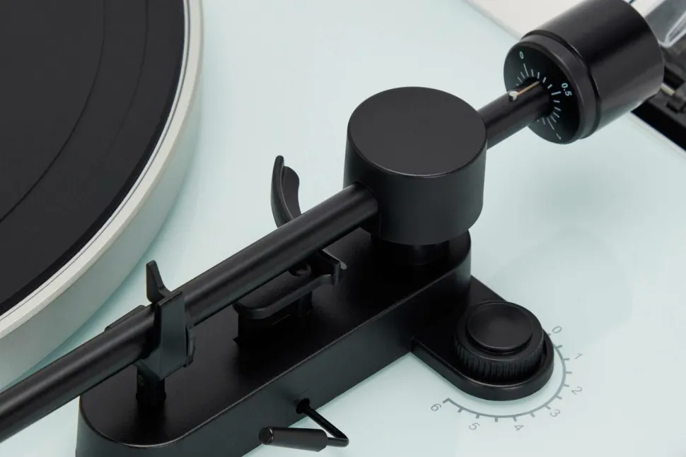 Aiwa Vinylpladespiller med bluetooth og usb