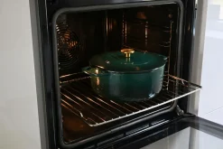 Combekk Støbejernsgryde 28 cm Holly Green med guldknop