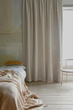 Mimou Mørklæggende hotelgardin - dobbelt bredde