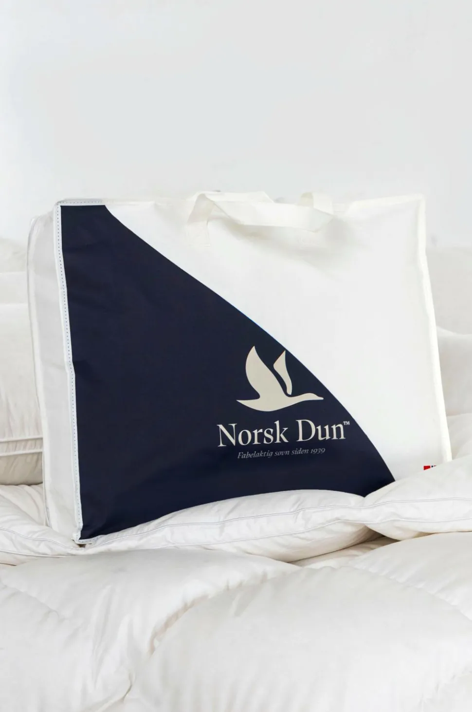 Norsk Dun Pude 90 % andedun Medium