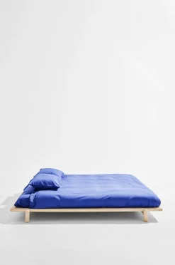 Pastill Julie sengeramme i fyrretræ 180 cm