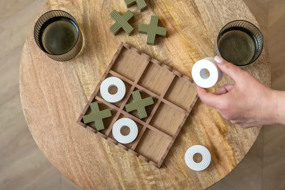Present Time Tic Tac Toe