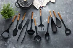 Staub Bagepensel 22 cm silikone