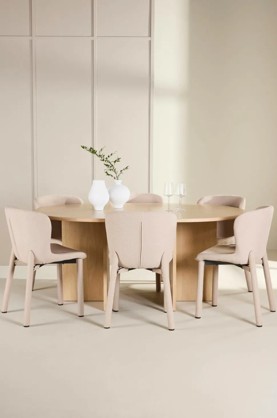 Venture Home Spisebord Strada med Astoria-stol