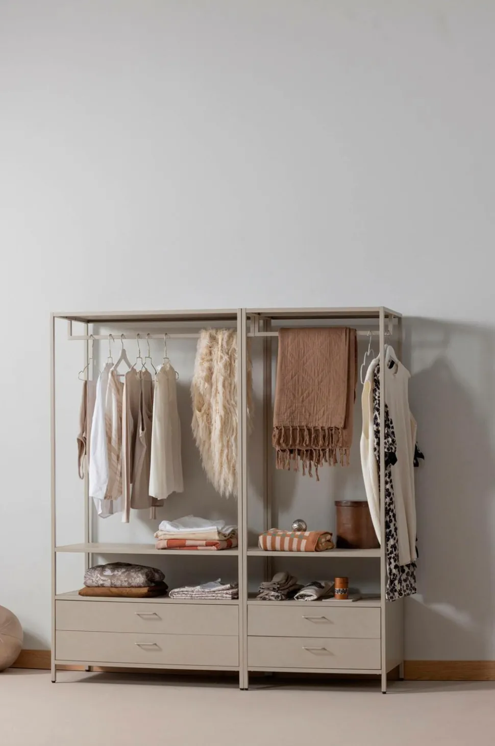 WOOOD Ferris Åben garderobe